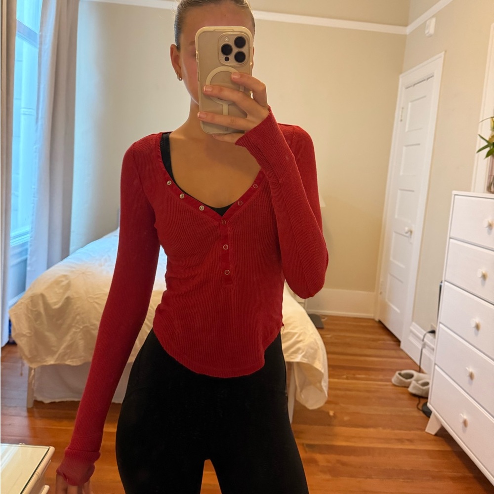 Red V-Neck Buttoned Women's Free People Top (xs)